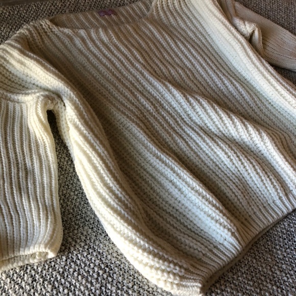 Pink Lily Sweater - Picture 5 of 6